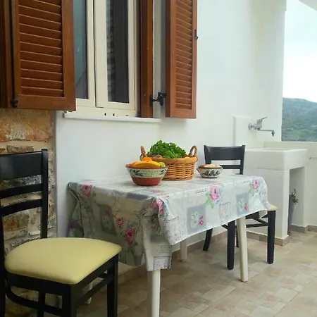 Lägenhet Rosabella Filótion