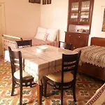 Διαμέρισμα Rosabella *